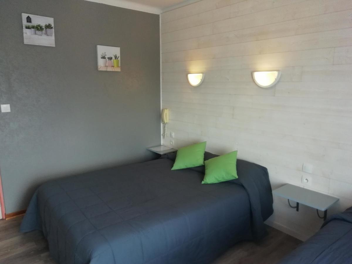 Hotel L'Oustalet Font-Romeu-Odeillo-Via Екстериор снимка